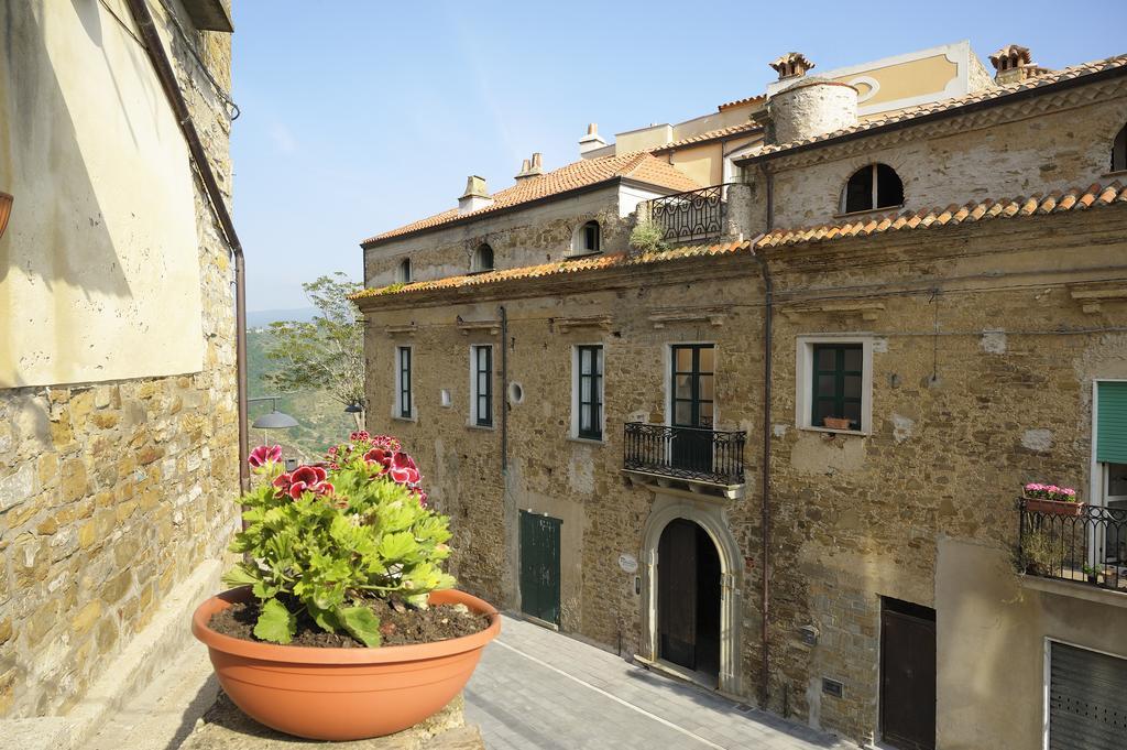 Residenza Matarazzo E Le Sue Soffitte Διαμέρισμα Castellabate Εξωτερικό φωτογραφία