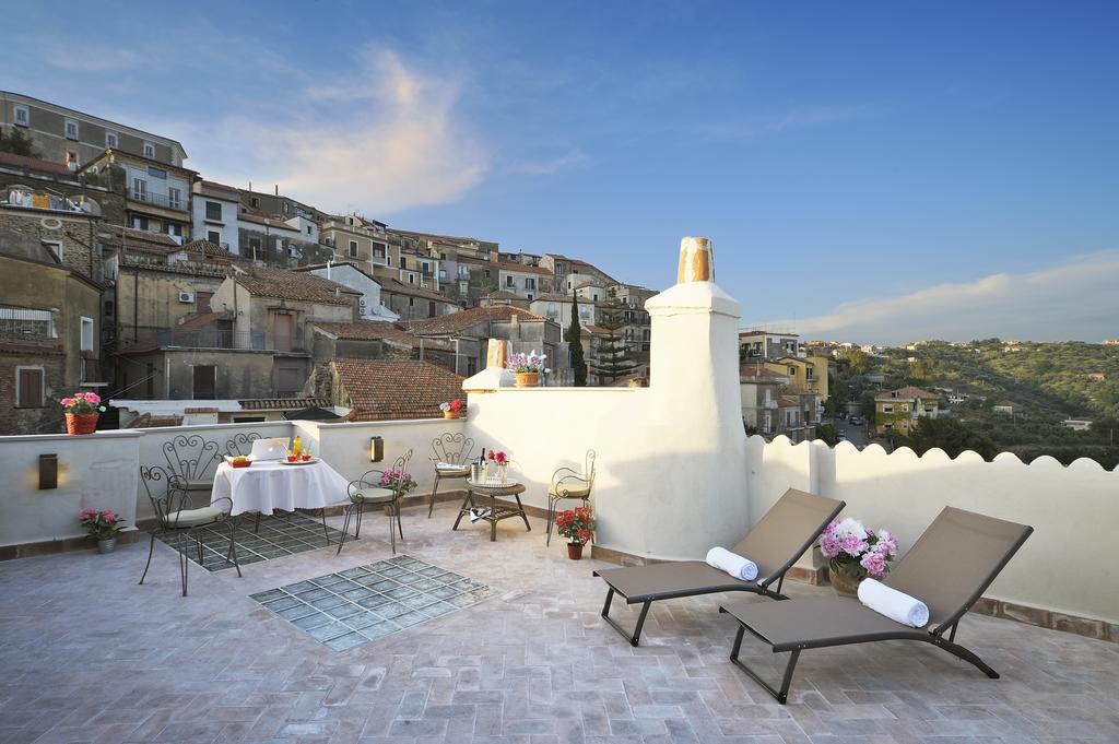 Residenza Matarazzo E Le Sue Soffitte Διαμέρισμα Castellabate Εξωτερικό φωτογραφία