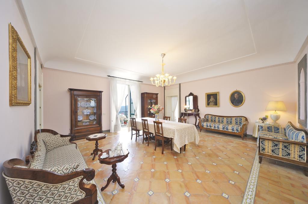 Residenza Matarazzo E Le Sue Soffitte Διαμέρισμα Castellabate Δωμάτιο φωτογραφία