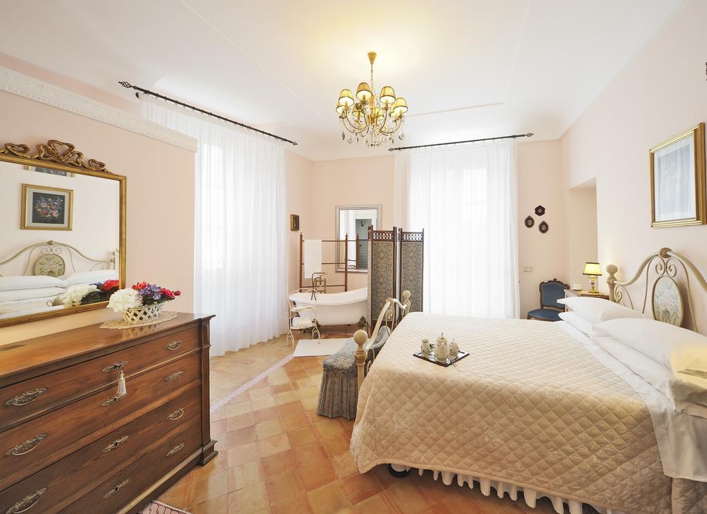Residenza Matarazzo E Le Sue Soffitte Διαμέρισμα Castellabate Δωμάτιο φωτογραφία
