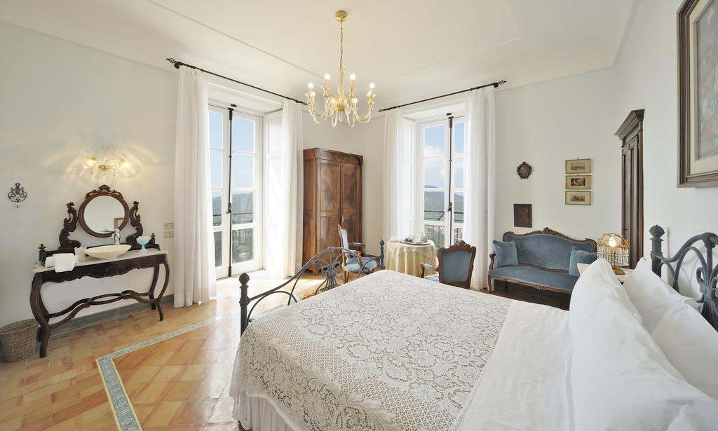 Residenza Matarazzo E Le Sue Soffitte Διαμέρισμα Castellabate Δωμάτιο φωτογραφία