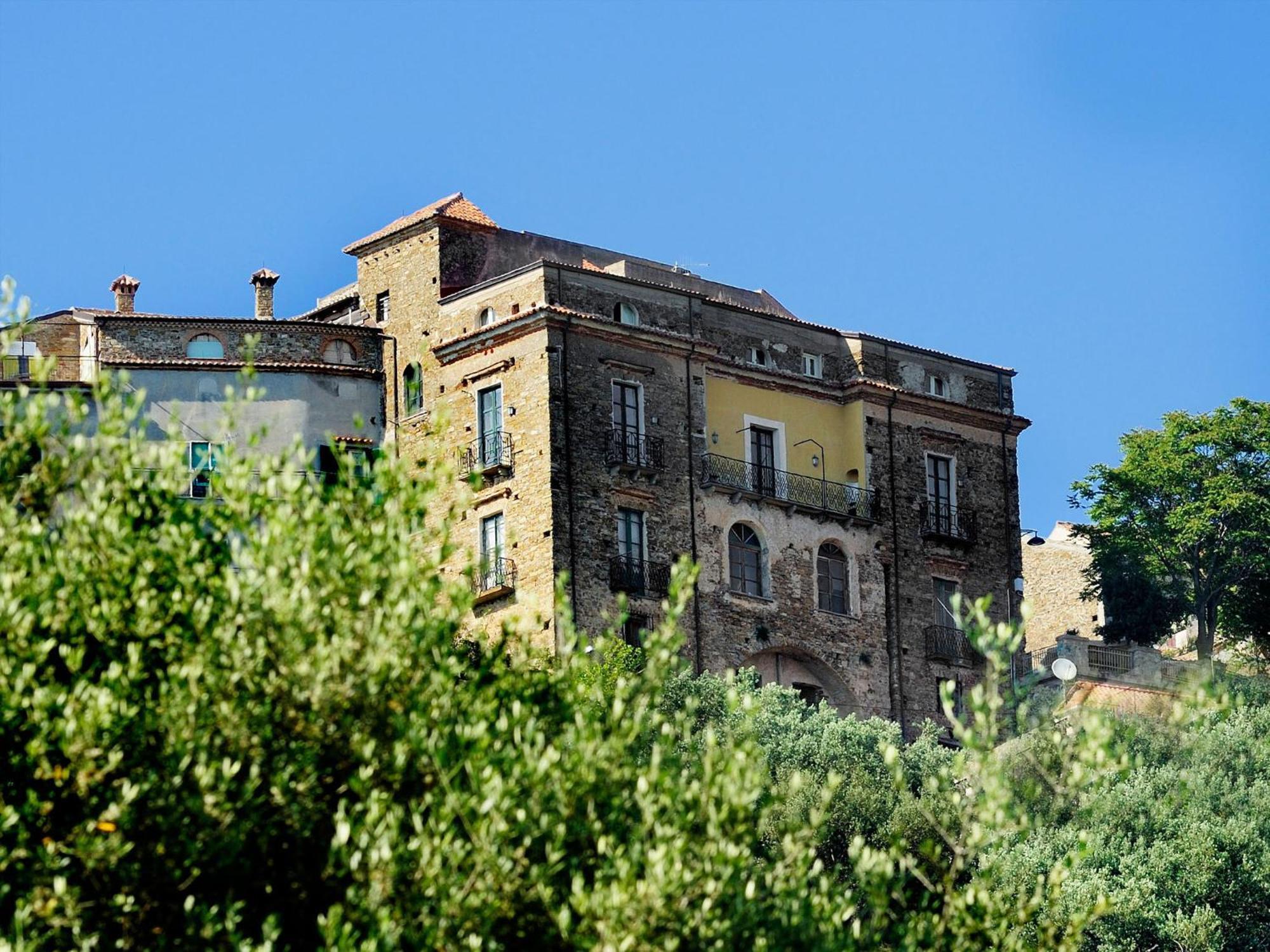 Residenza Matarazzo E Le Sue Soffitte Διαμέρισμα Castellabate Εξωτερικό φωτογραφία