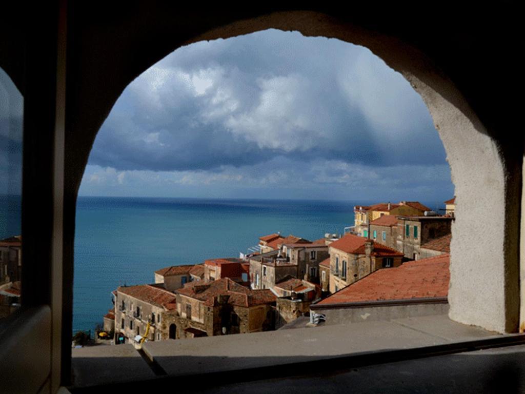 Residenza Matarazzo E Le Sue Soffitte Διαμέρισμα Castellabate Δωμάτιο φωτογραφία