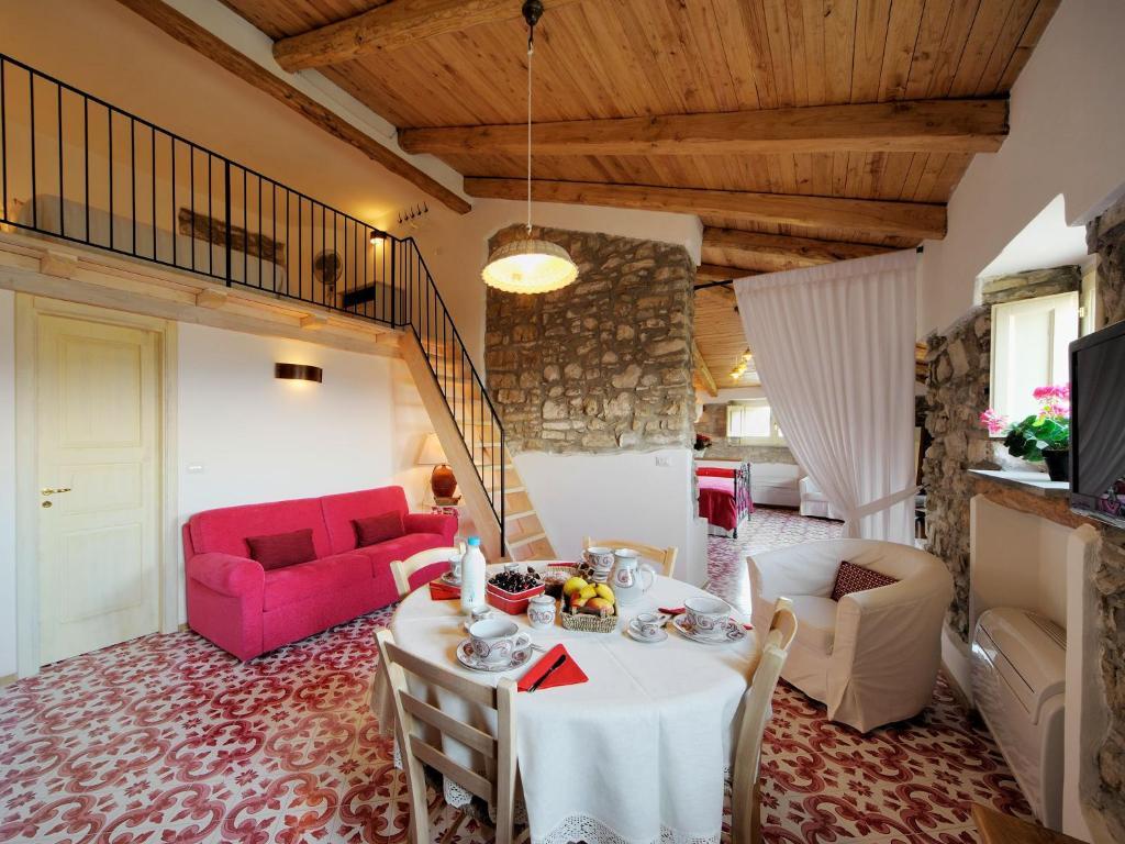 Residenza Matarazzo E Le Sue Soffitte Διαμέρισμα Castellabate Δωμάτιο φωτογραφία