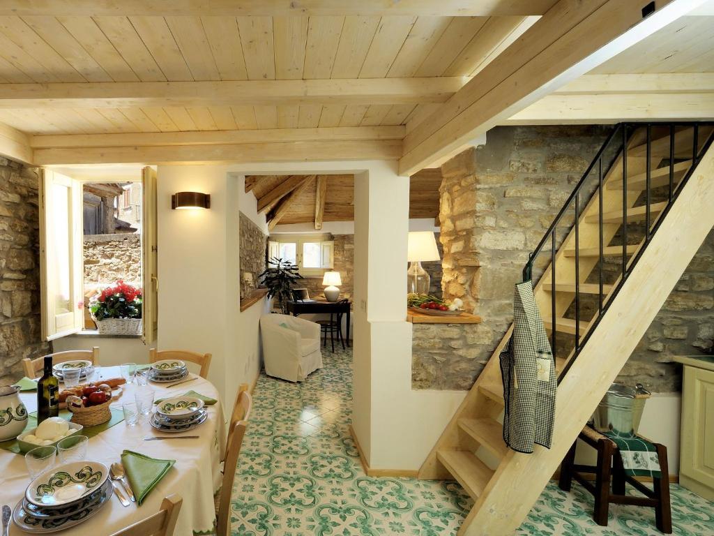 Residenza Matarazzo E Le Sue Soffitte Διαμέρισμα Castellabate Δωμάτιο φωτογραφία